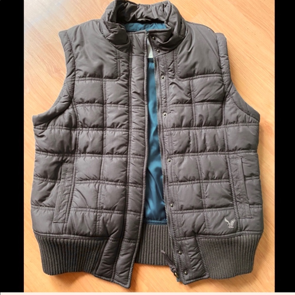 Chocolate brown American Eagle Vest with hood - Picture 3 of 8